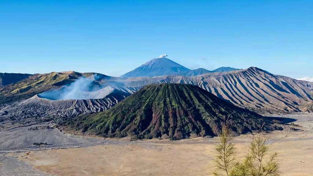 Experience the Best of Indonesia Yogyakarta, Bromo, and Ijen in 5 Days