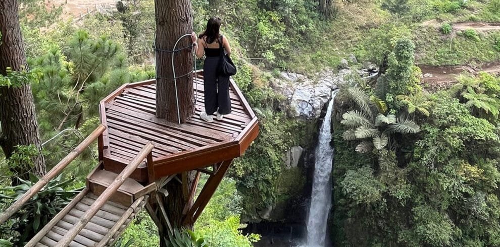 Kedung Kayang Waterfall Merapi Jeep Tour